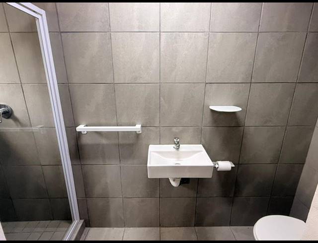 1 BEDROOM PROPERTY TO RENT IN BOSTON